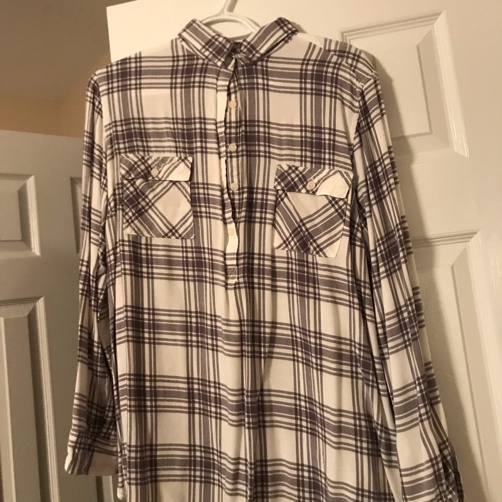 maternity button up